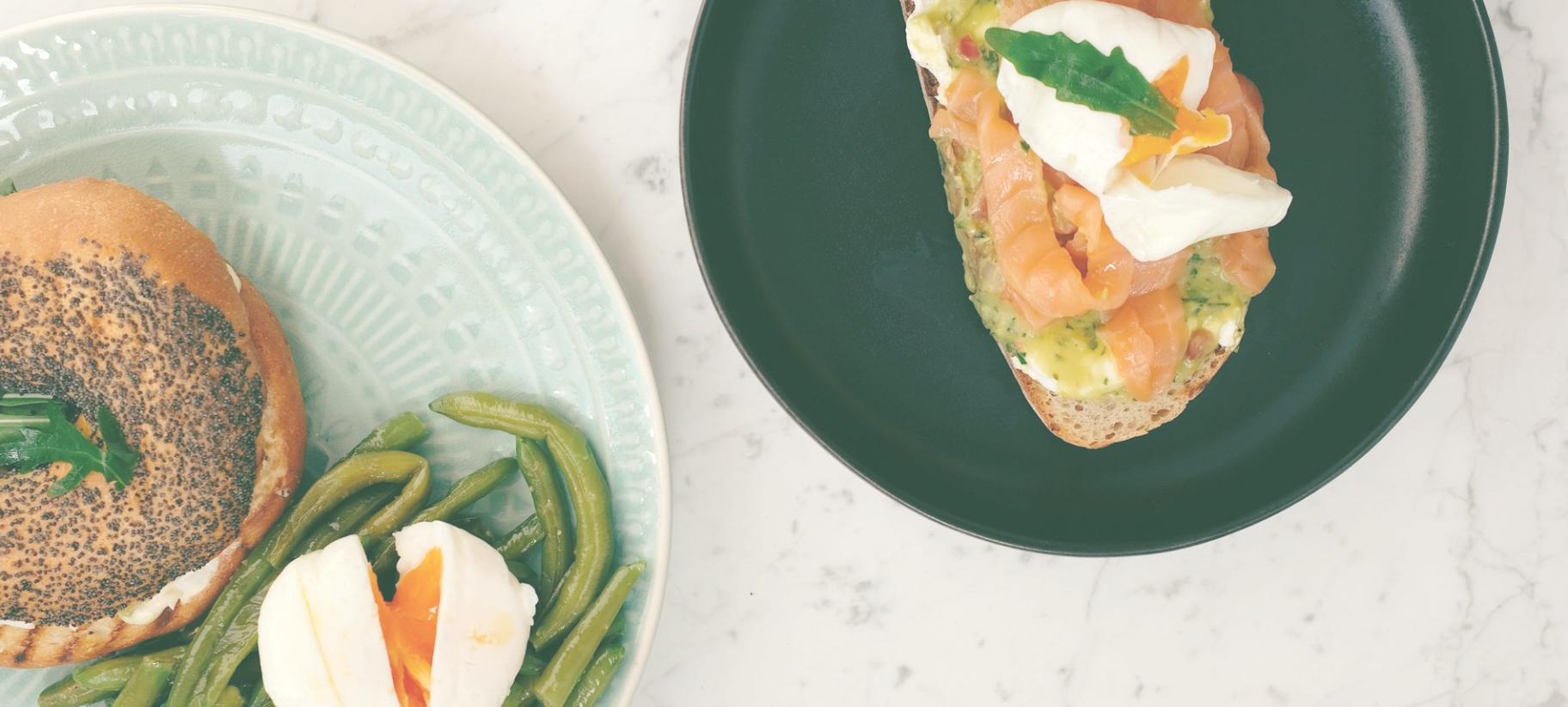 Diagrama ilustrando el proceso gradual del aprendizaje consciente: desde la identificación inicial de patrones alimentarios hasta la integración de nuevos hábitos en la vida diaria